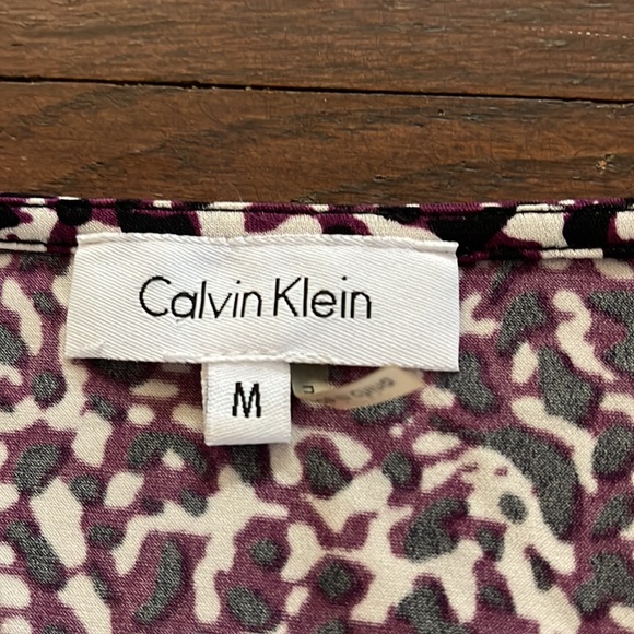 Calvin Klein sleeveless blouse - Picture 3 of 4